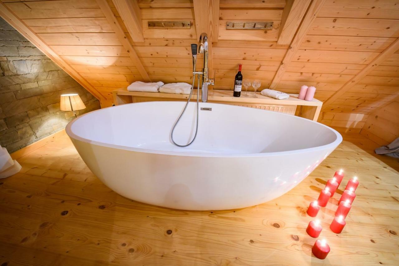 Labowska Chata - Basen, Sauna, Grota Solna Łabowa Exteriör bild